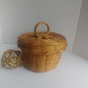 Boho Storage Wicker Rattan Basket with Lid